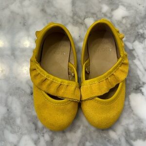Janie and Jack Mustard Yellow Baby Girl Shoes size 5